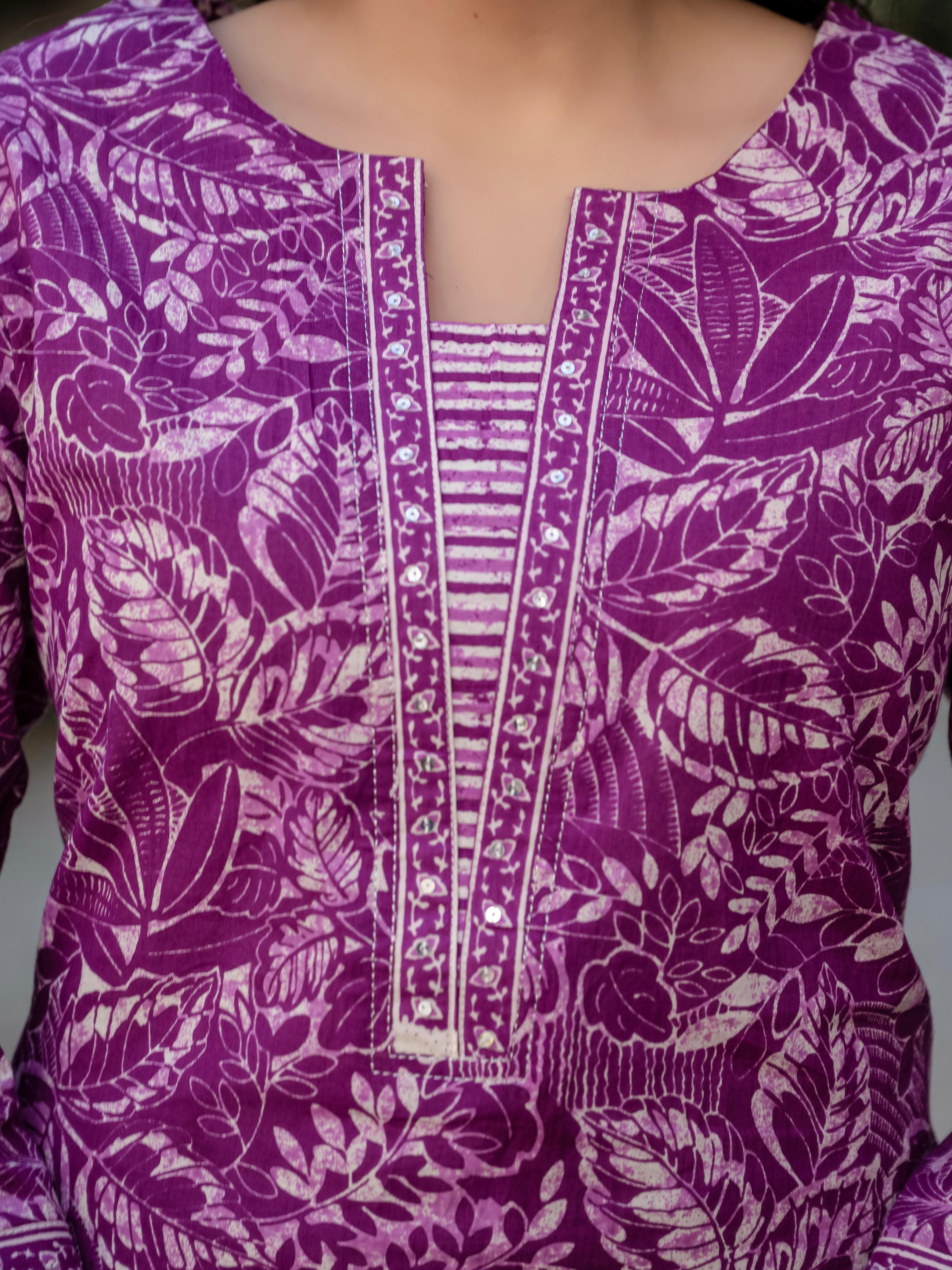 Graceful Lavender Floral Print Kurta set – Soft & Elegant