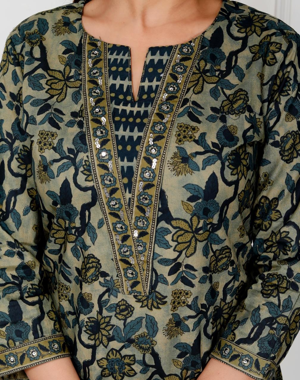 Dark Green With Floral Print Kurti Pant And Dupatta Set