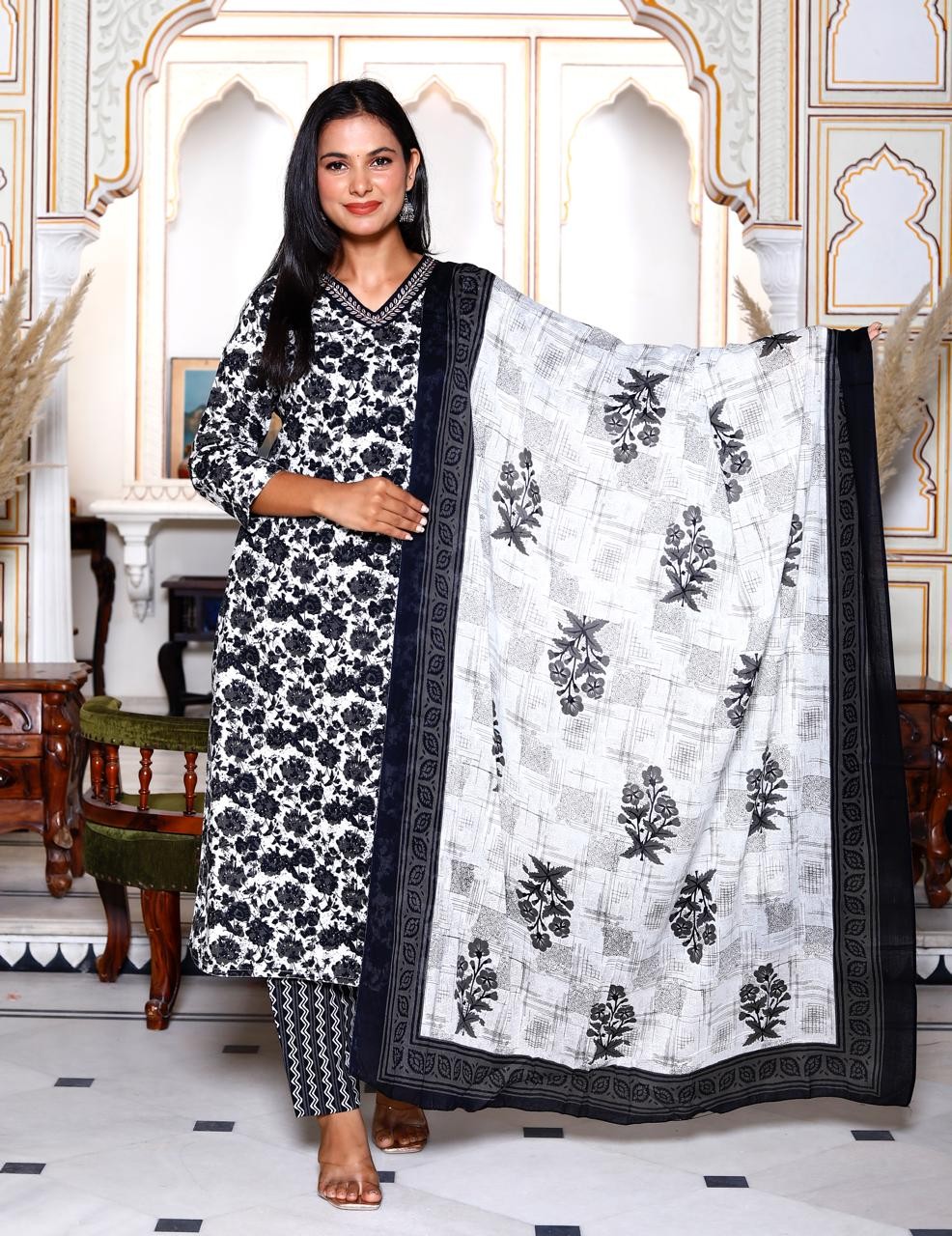 Black And White Floral Print Kurti Pant And Dupatta Set