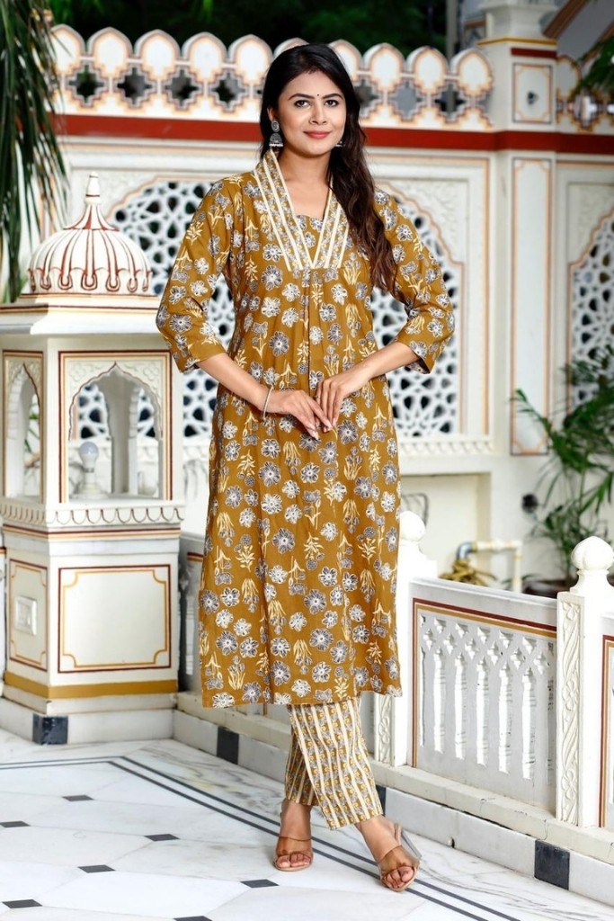 Mustered Kurta Pant And  Dupatta Set