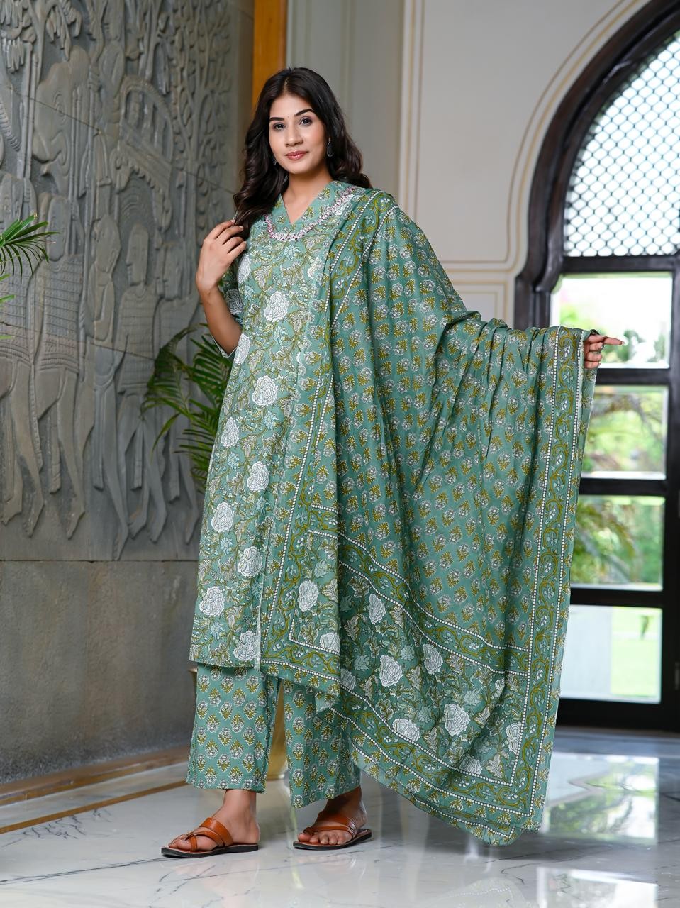 Floral Printed Cotton Trending  Kurta Plazo with Duptta