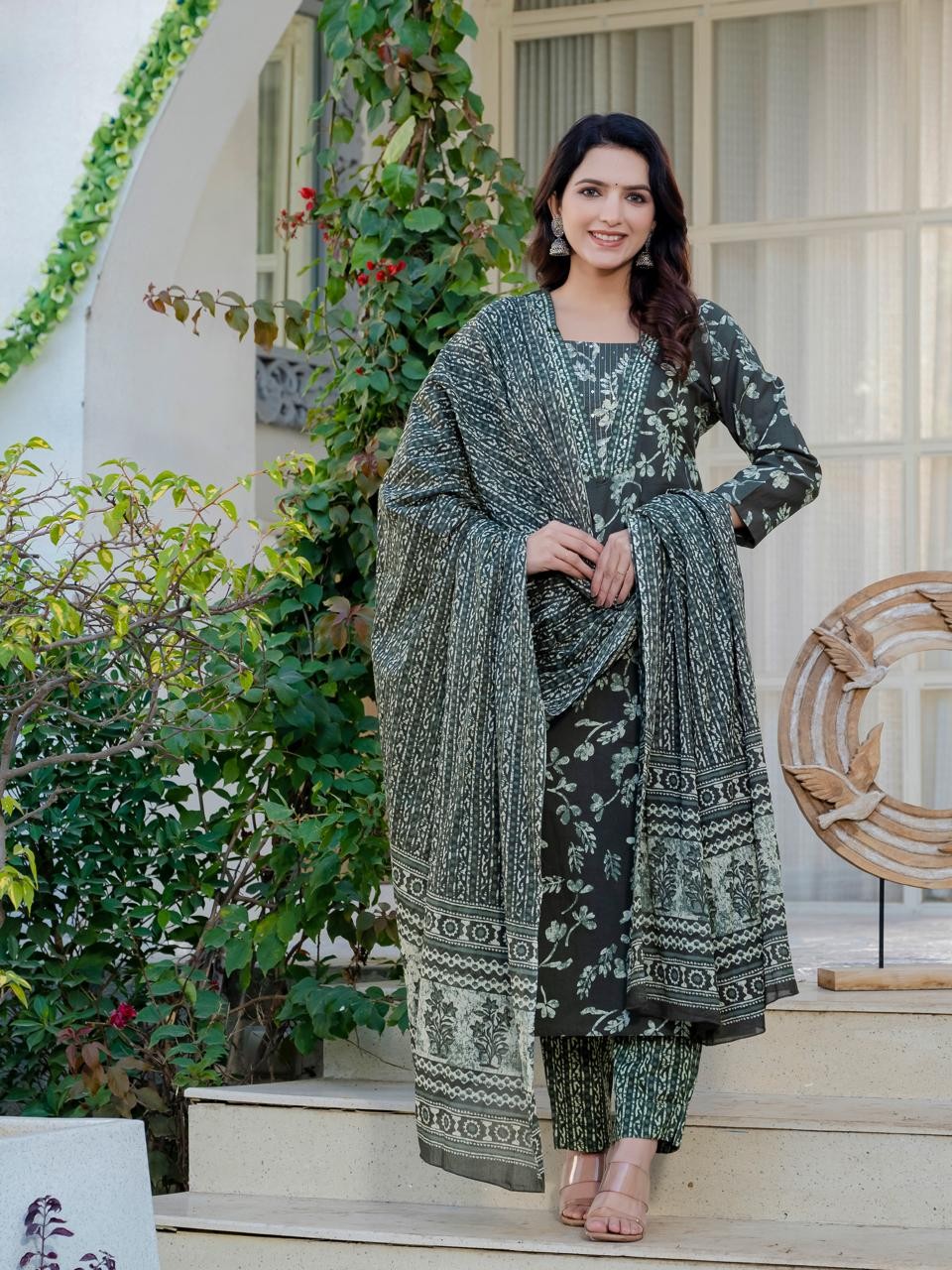 Green printed cotton suit set hkvastra