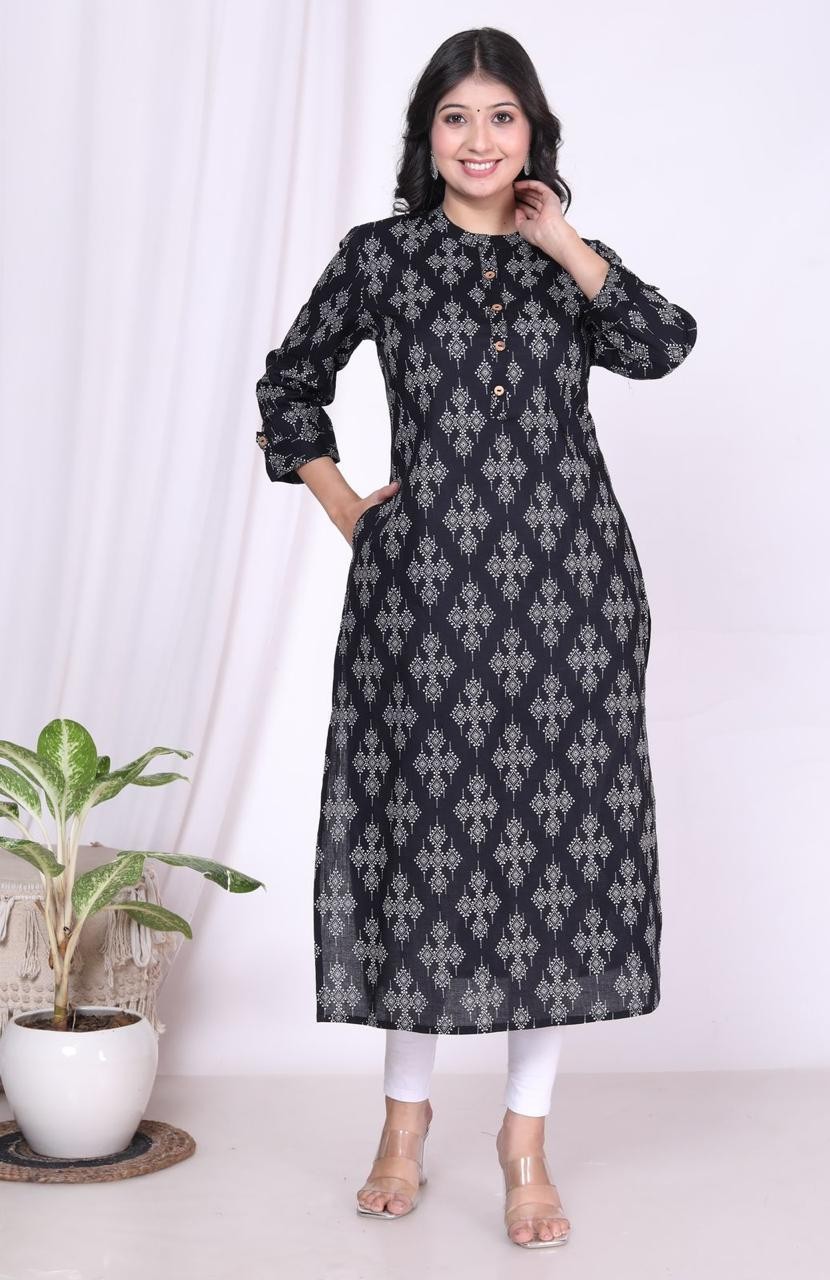 Woman black with white floral print Straight Kurta