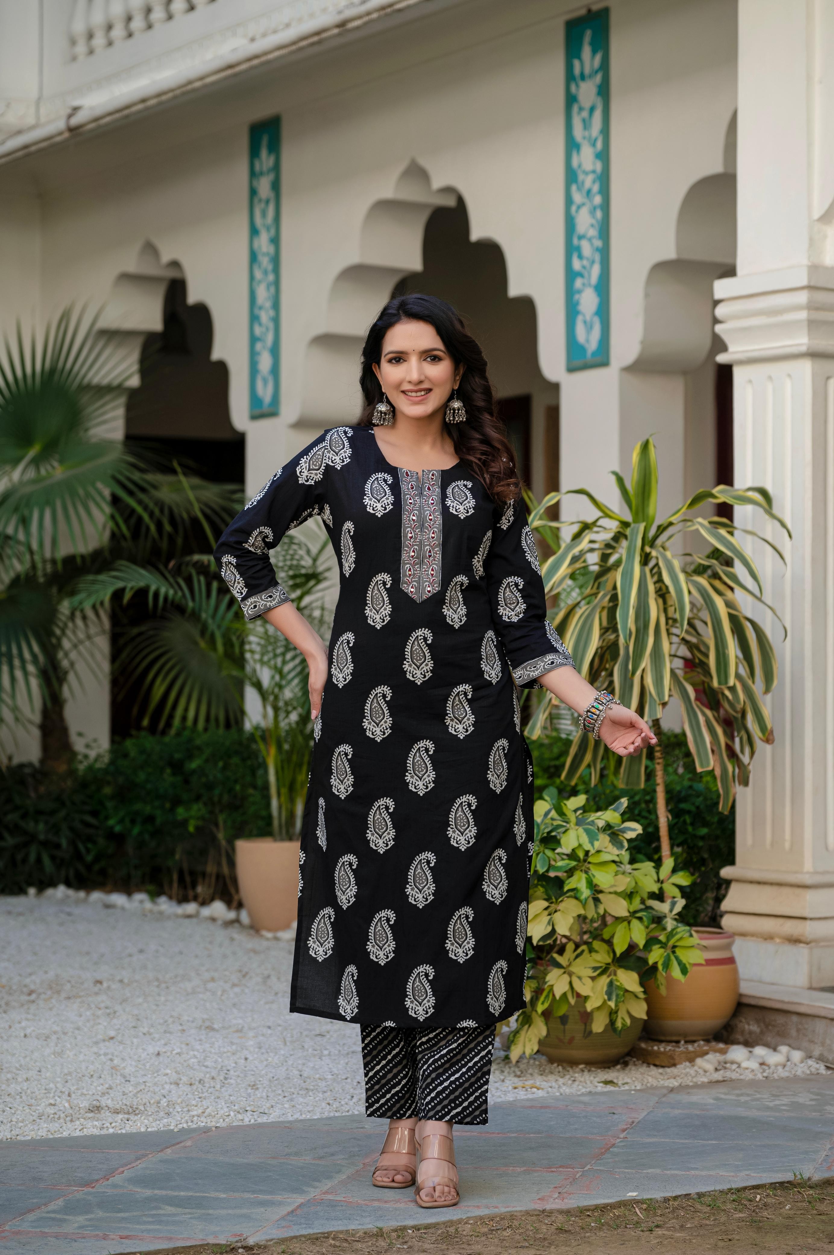HK Vastra Black Printed Suit-set