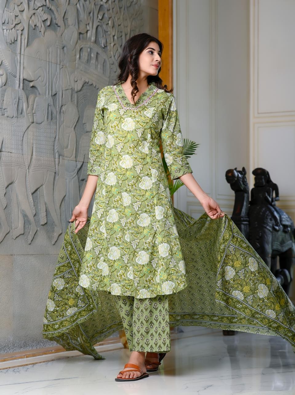 Latest Floral Printed Cotton Kurta Plazo with Duptta